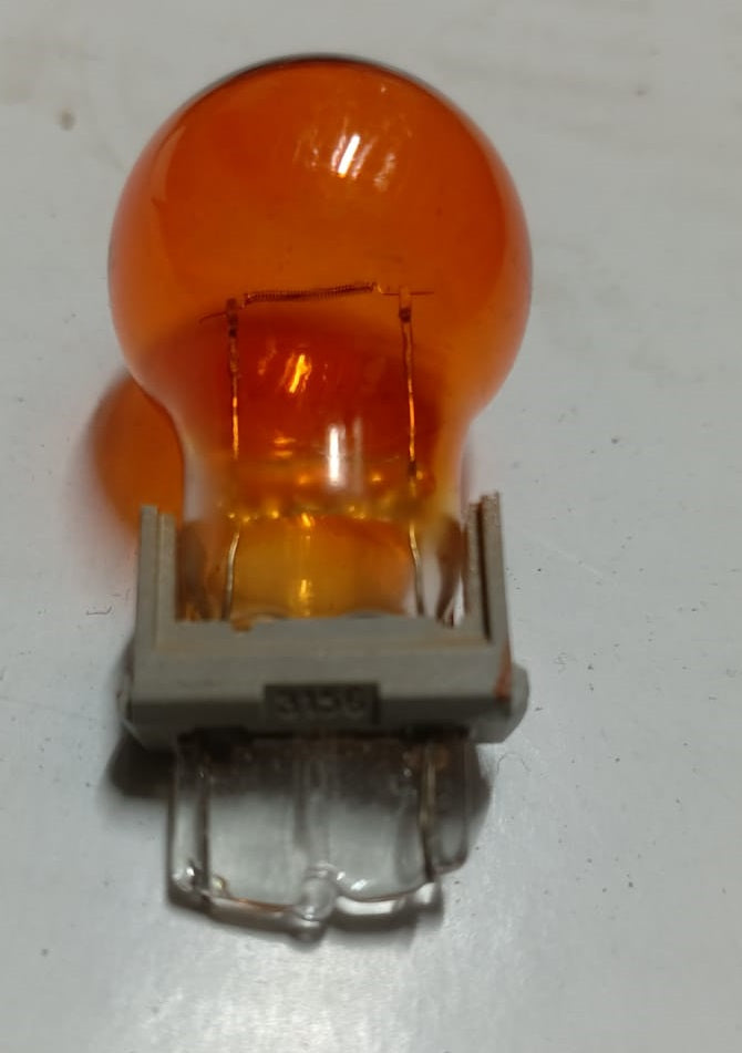 10 x 3156 12V 27W 32CP AMBER COATED GLOBES FOUND IN MANY AMERICAN VEHICLES